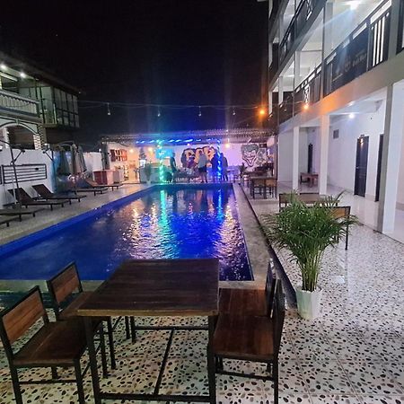 Vang Vieng Santara Backpackers Hostel Esterno foto